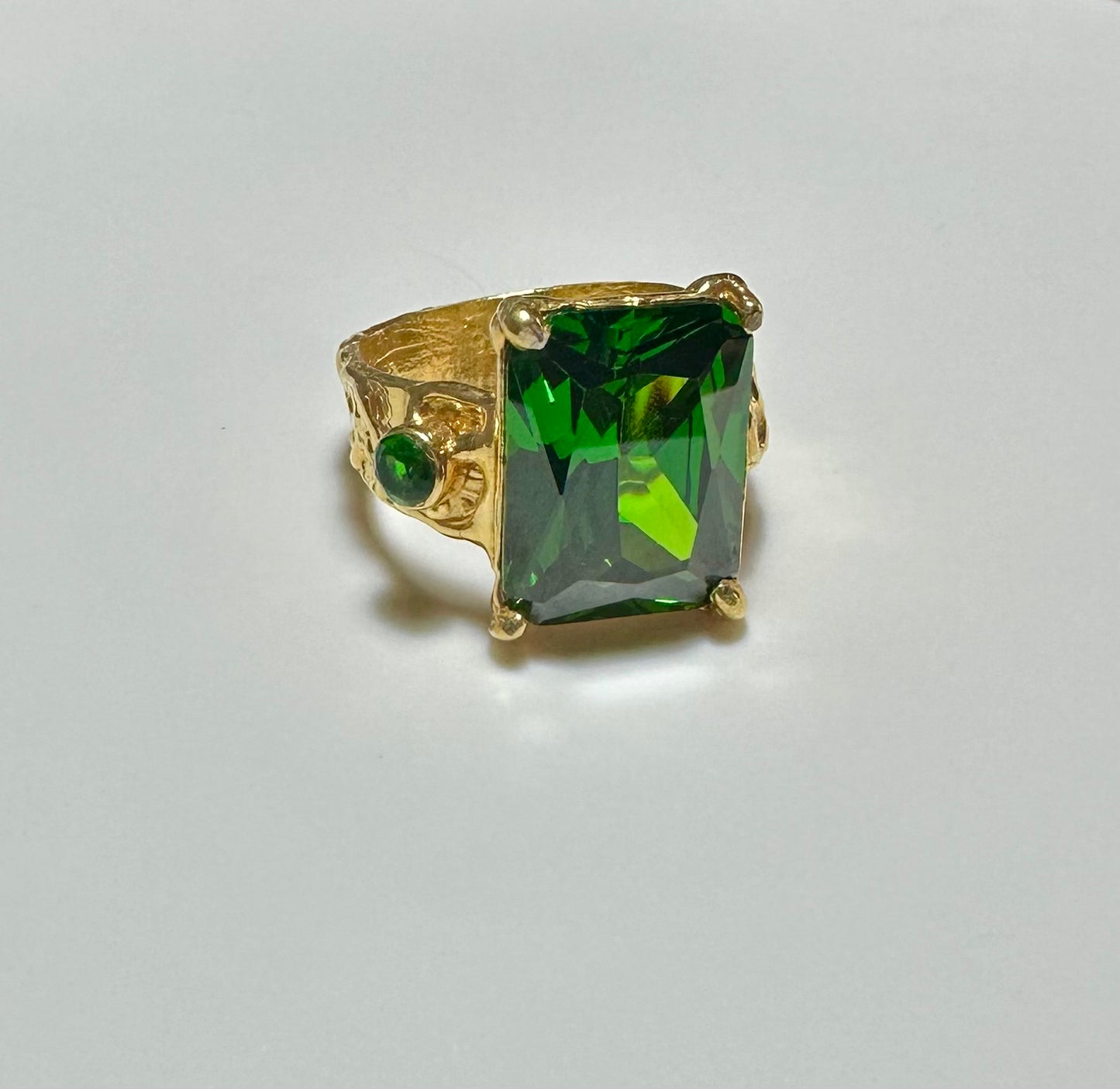 Yeşil Topaz 925 Ayar Gümüş El Yapımı Özel Tasarım Yüzük