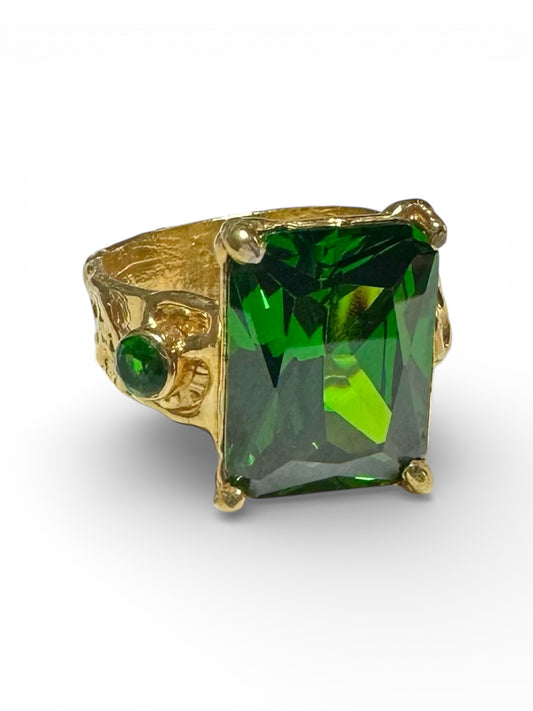 Yeşil Topaz 925 Ayar Gümüş El Yapımı Özel Tasarım Yüzük