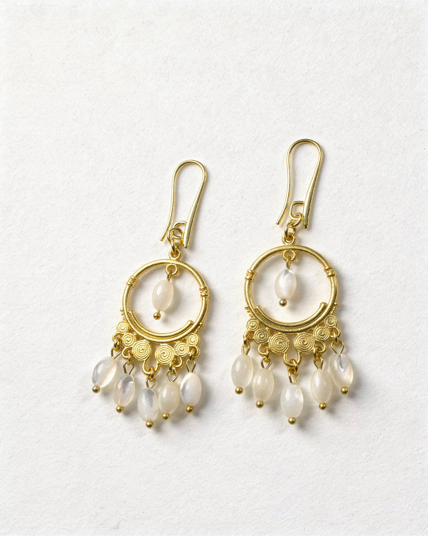 Sedef Doğal Taşlı Altın Yaldız Kaplama 18K Etnik Küpe