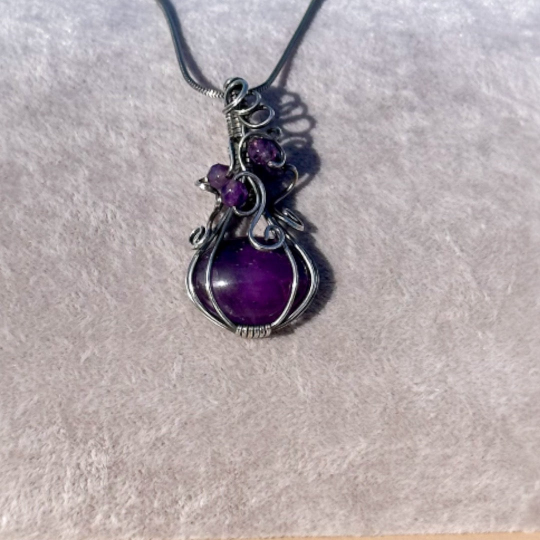 Ametist Oval Kapşon Doğal Taş Gümüş Kolye