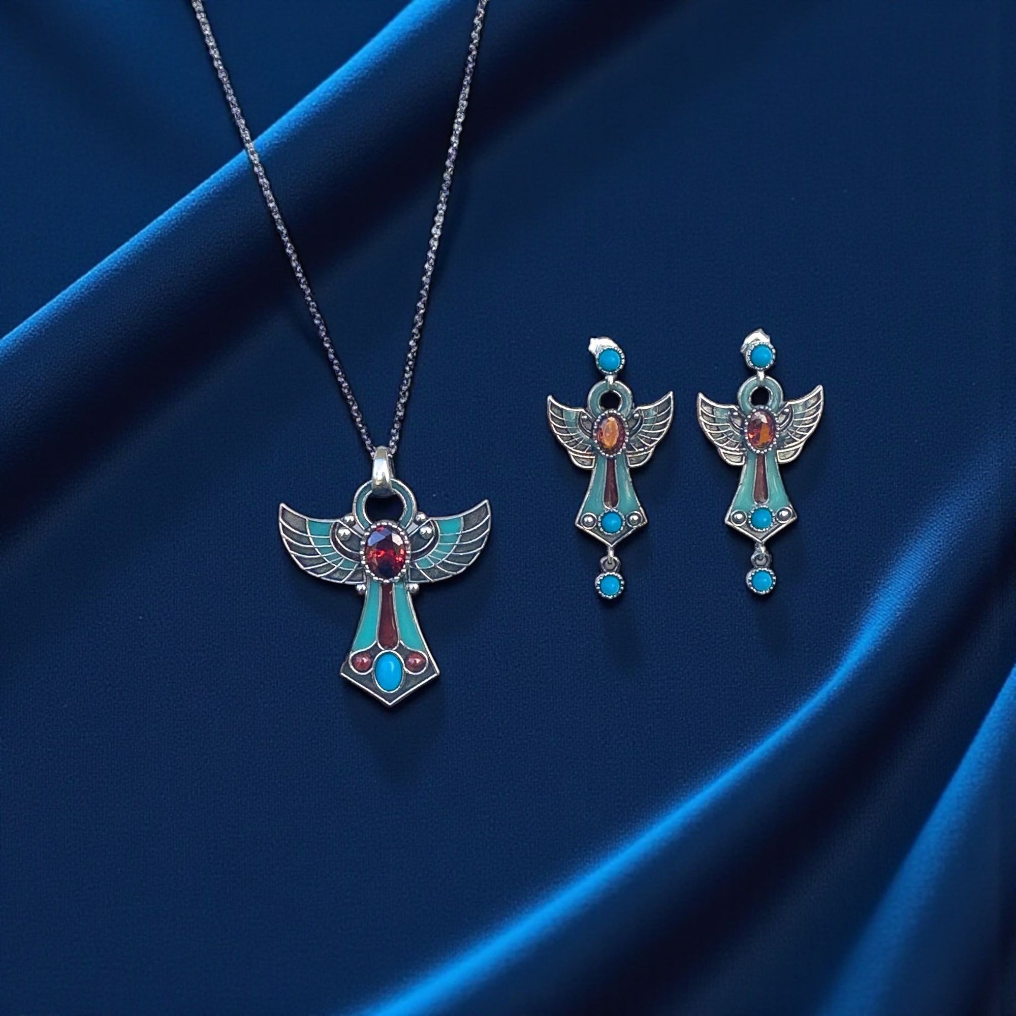 Isis’in Düğümü