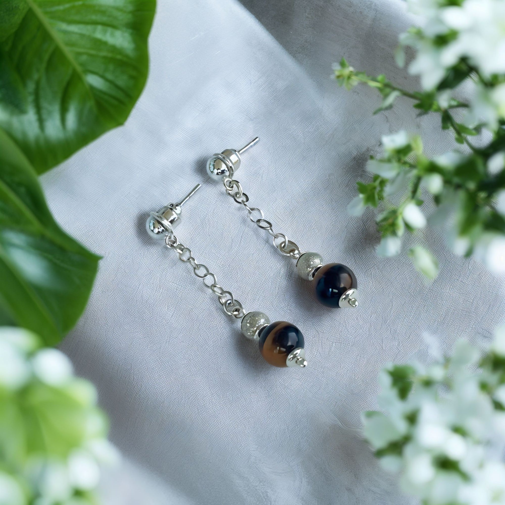 Kaplan Gözü Doğal Taş 925 Ayar Gümüş Detaylı El Yapımı Küpe